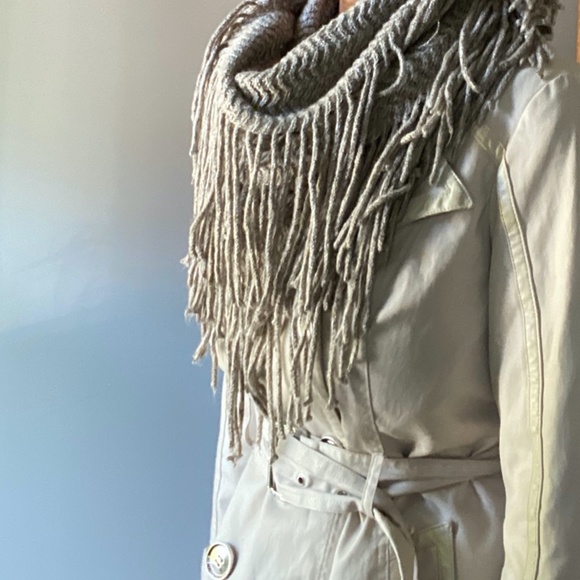 BP Chunky Infinity  Fringe Scarf - Picture 3 of 8